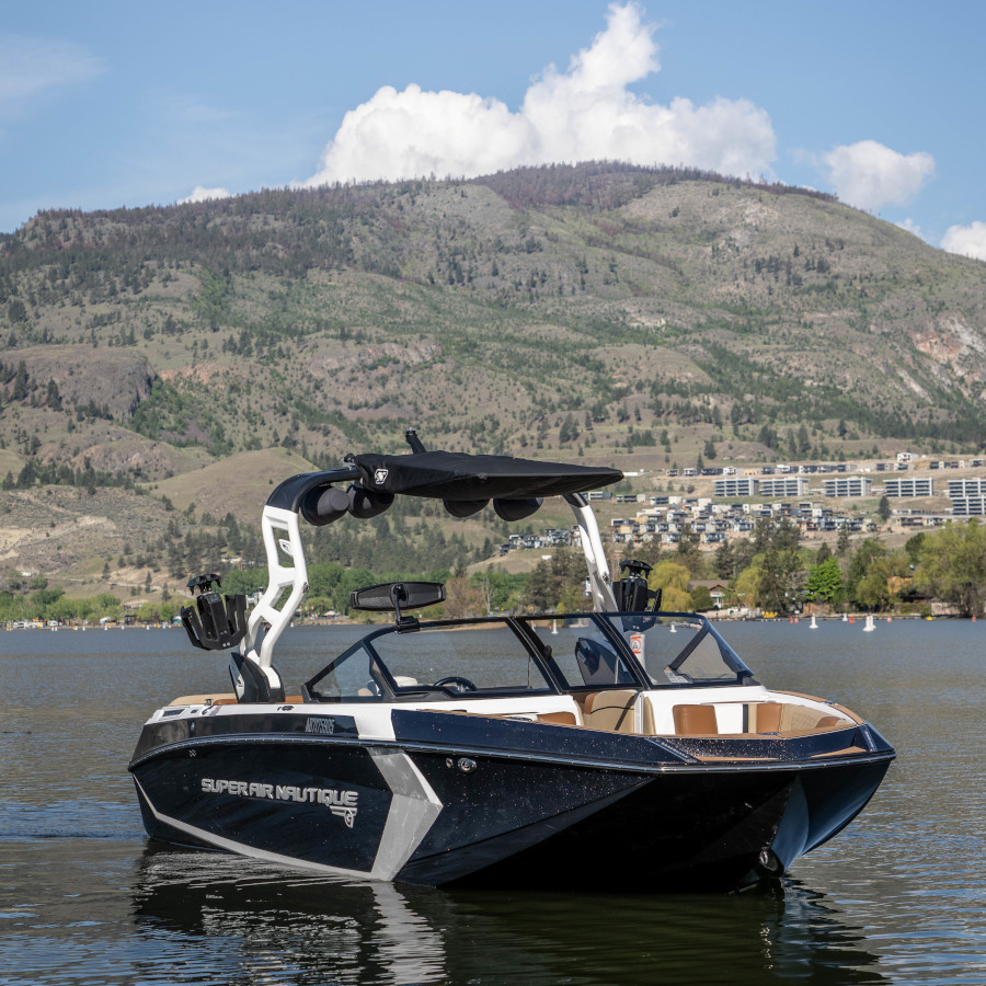 2020 Super Air Nautique G23 for Skaha Lake Boat Rentals